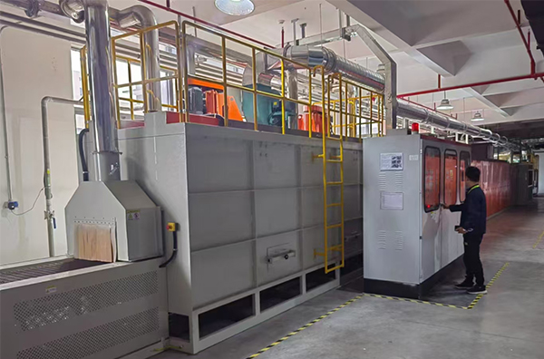 �F���t���b�{ԇ������